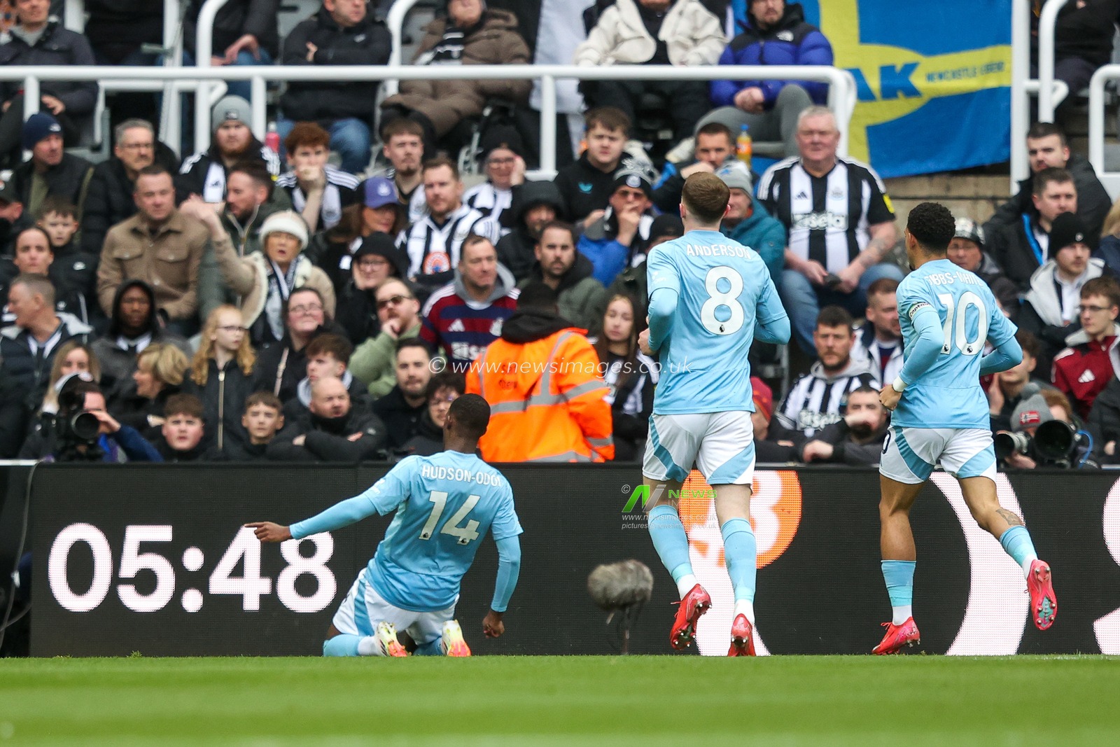 Callum Hudson-Odoi of Nottingham Forest celebrates his goal to make it 0-1 during the Premier League match Newcastle United vs Nottingham Forest at St. James's Park, Newcastle, United Kingdom, 23rd February 2025

(Photo by Alfie Cosgrove/News Images)