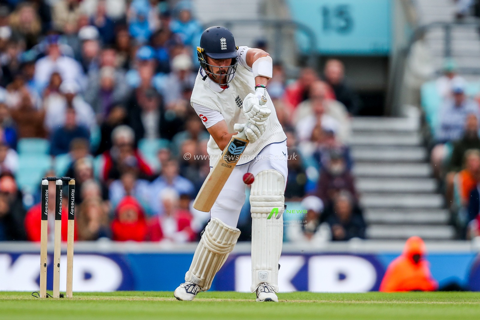 Josh Tongue of England bats during the 5th Rothesay Test Match day 5 England v India at The Kia Oval, London, United Kingdom, 4th August 2025

(Photo by Izzy Poles/News Images)