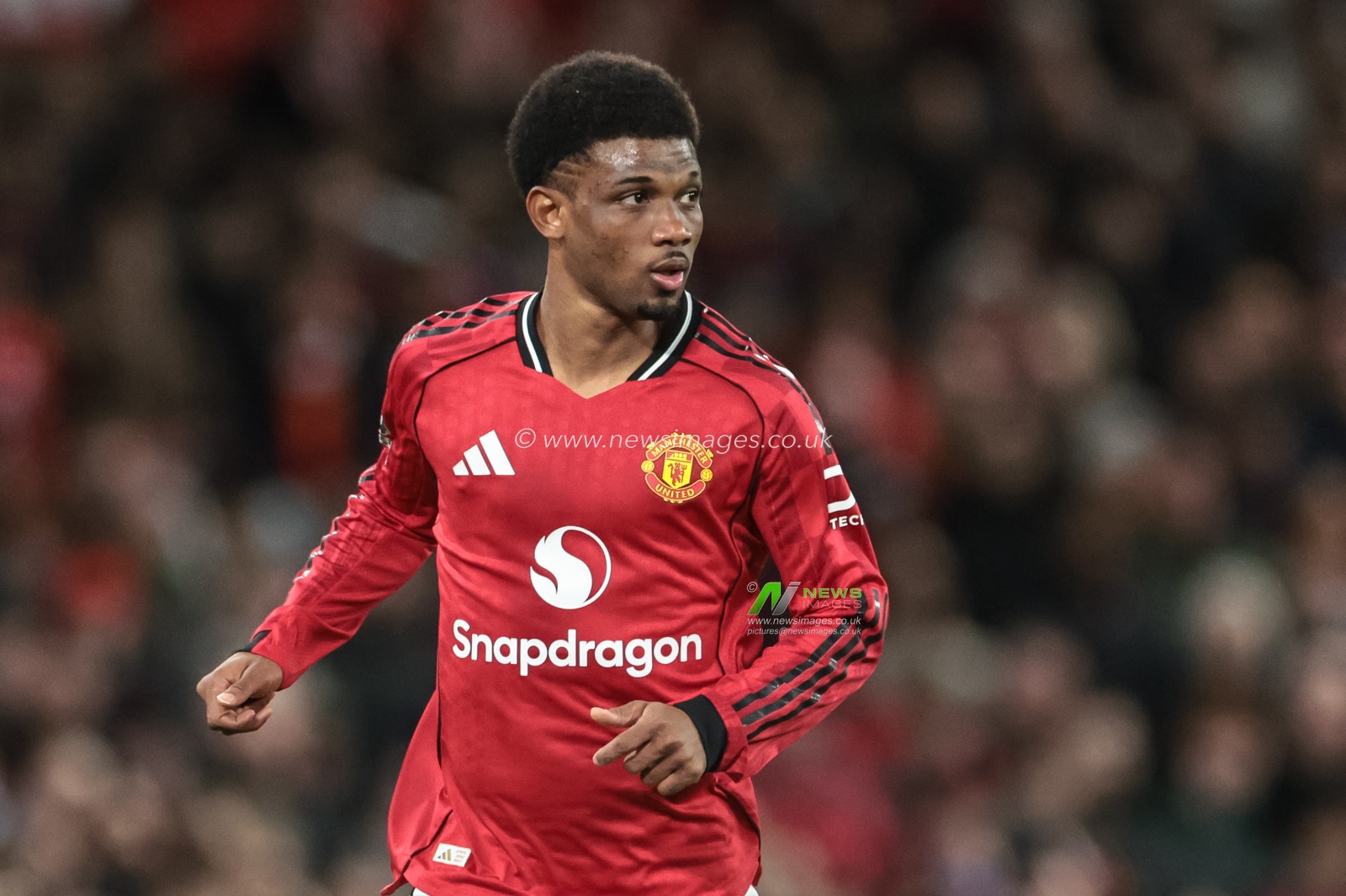 Amad Diallo of Manchester United breaks with the ball during the Premier League match Manchester United vs Brighton and Hove Albion at Old Trafford, Manchester, United Kingdom, 25th October 2025

(Photo by Mark Cosgrove/News Images)