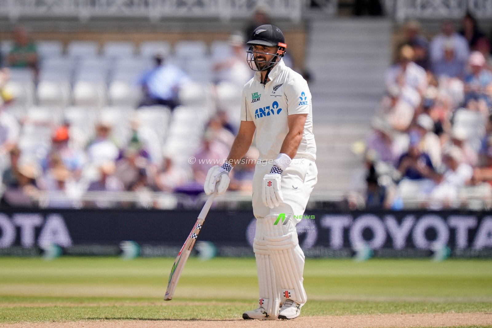 Daryl Mitchell of New Zealand celebrates reaching 50 runs during the 3rd Rothesay Test Match Day 4 match England vs New Zealand at Trent Bridge, Nottingham, United Kingdom on 28 June 2026

(Photo by Maynard Manyowa/News Images)