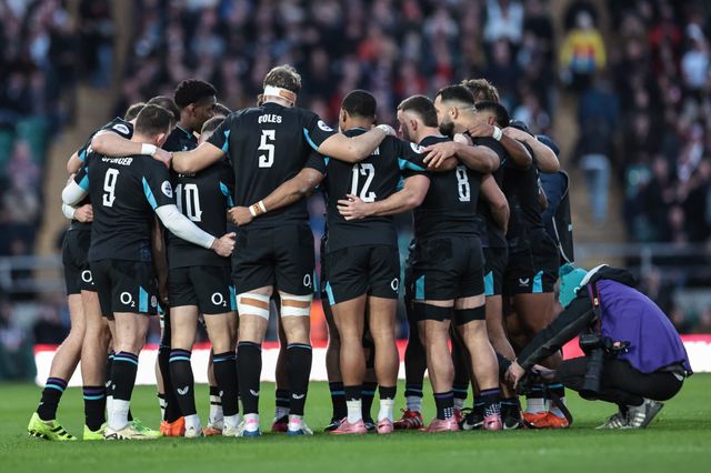 England team huddle during the Quilter Nations Series 2025 match England vs Argentina at Allianz Stadium, Twickenham, United Kingdom, 23rd November 2025

(Photo by Mark Cosgrove/News Images)

*** GER AUT SUI OUT ***