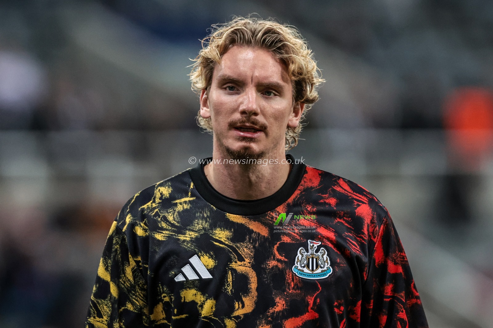 Nick Woltemade of Newcastle United in the pregame warmup session during the UEFA Champions League Matchday 3 of 8 Newcastle United vs Benfica at St. James's Park, Newcastle, United Kingdom, 21st October 2025

(Photo by Mark Cosgrove/News Images)