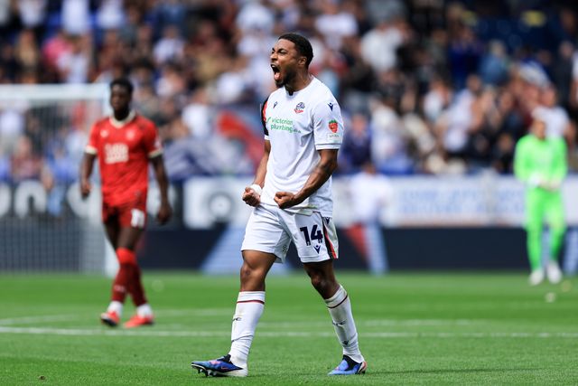 Akin Famewo of Bolton Wanderers celebrates 2-1 win during the Sky Bet Championship match Bolton Wanderers vs Preston North End at Toughsheet Community Stadium, Bolton, United Kingdom on 15 August 2026

(Photo by Jorge Horsted/News Images)