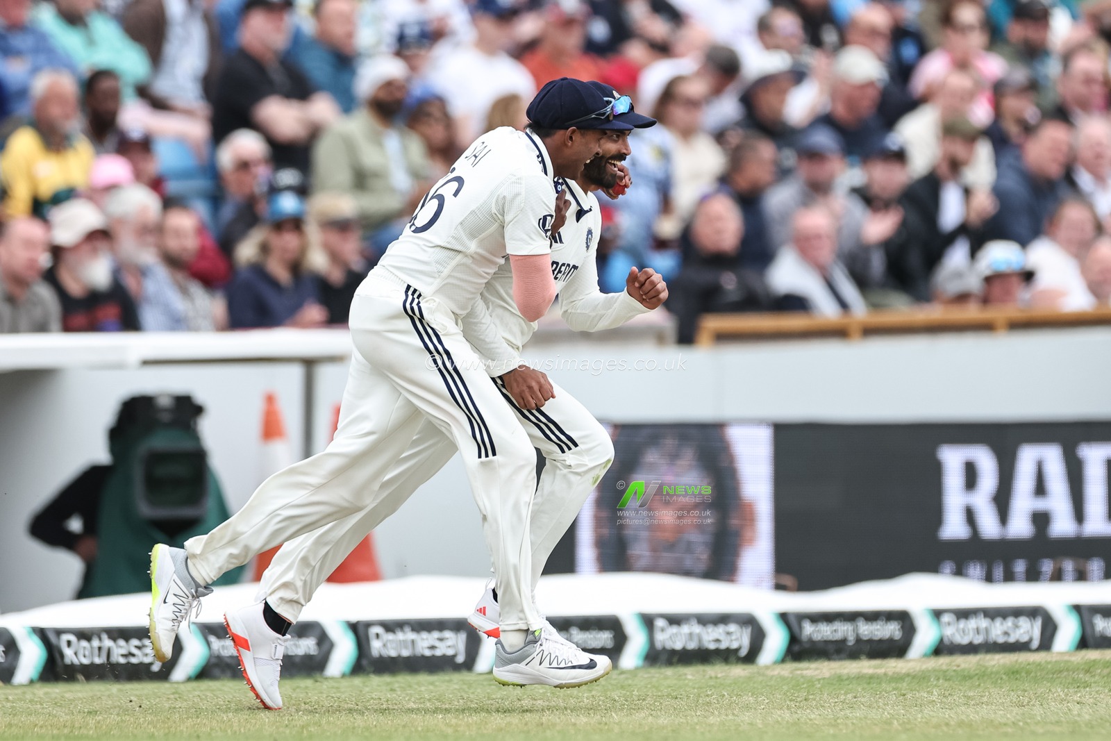 Sai Sudharsan of India and Ravindra Jadeja of India celebrate a joint effort in catching out Jamie Smith of England during the 1st Rothesay Test Match, Day 3 England vs India at Headingley Cricket Ground, Leeds, United Kingdom, 22nd June 2025

(Photo by Mark Cosgrove/News Images)