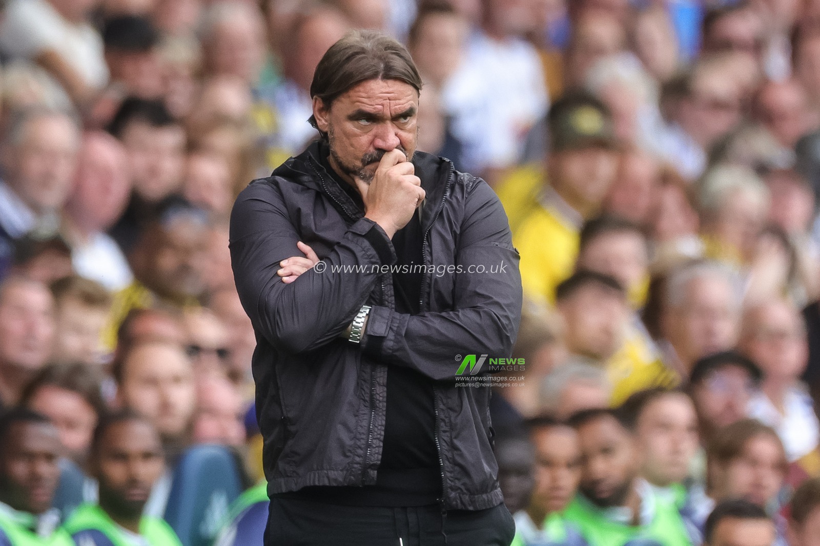 Daniel Farke manager of Leeds United looks on during the Premier League match Leeds United vs Brentford at Elland Road, Leeds, United Kingdom on 30 August 2026

(Photo by Mark Cosgrove/News Images)