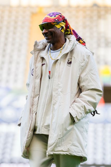 Snoop Dogg inspects the pitch ahead of the Sky Bet Championship match Swansea City vs Preston North End at Swansea.com Stadium, Swansea, United Kingdom on 24 February 2026

(Photo by Andrew Lewis/News Images)