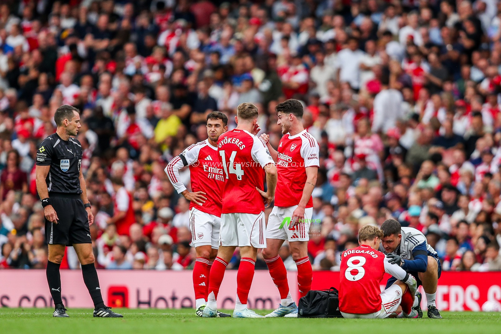 Martin Odegaard of Arsenal goes down with injury during the Premier League match Arsenal vs Leeds United at Emirates Stadium, London, United Kingdom, 23rd August 2025

(Photo by Izzy Poles/News Images)