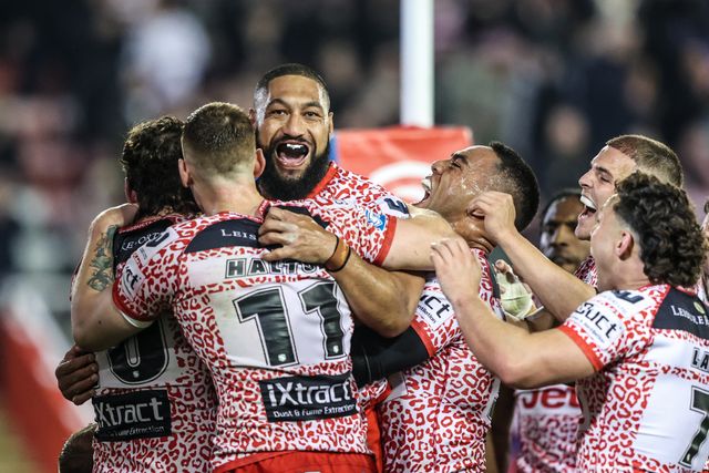 Isaac Liu of Leigh Leopards celebrates his try making it 10-0 during the Betfred Super League play-off Eliminator 1 match Leigh Leopards vs Wakefield Trinity at Progress With Unity Stadium, Leigh, United Kingdom, 26th September 2025

(Photo by Alfie Cosgrove/News Images)