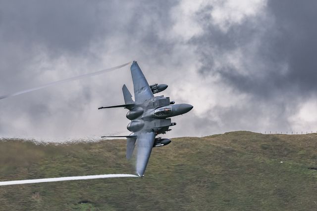 USAF F-15 Eagle low level in the Mach Loop