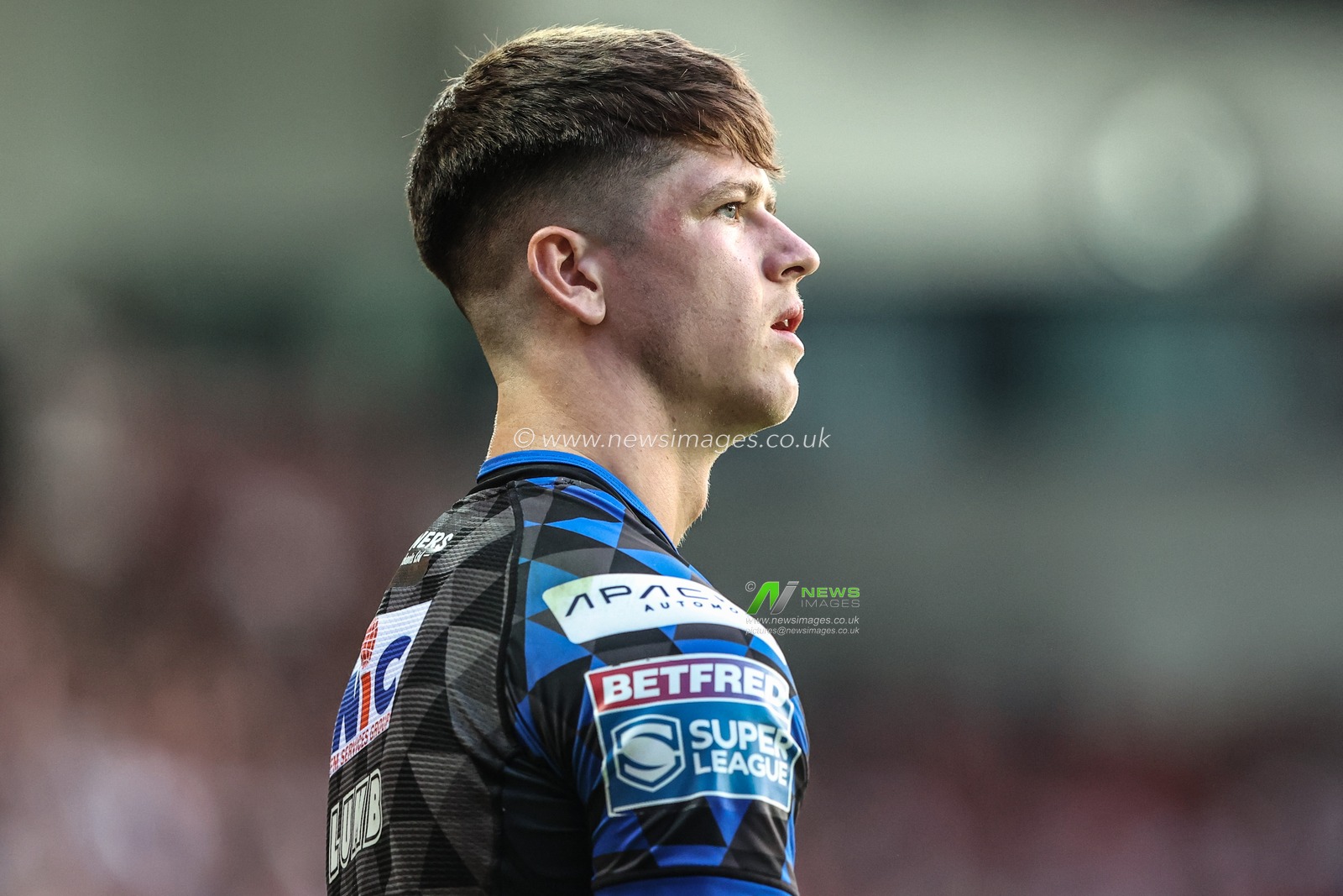 Riley Lumb of Leeds Rhinos during the Betfred Super League round 15 match St Helens vs Leeds Rhinos at Totally Wicked Stadium, St Helens, United Kingdom, 20th June 2025

(Photo by Alfie Cosgrove/News Images)