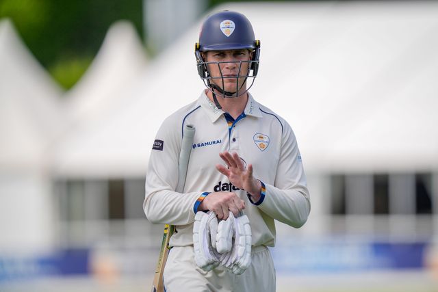 Luis Reece of Derbyshire applauds the fans after being unbeaten at lunch during the County Championship Division Two Derbyshire vs Northamptonshire day one match at The Central Co-Op County Ground, Derby, United Kingdom on 08 May 2026

(Photo by Maynard Manyowa/News Images)