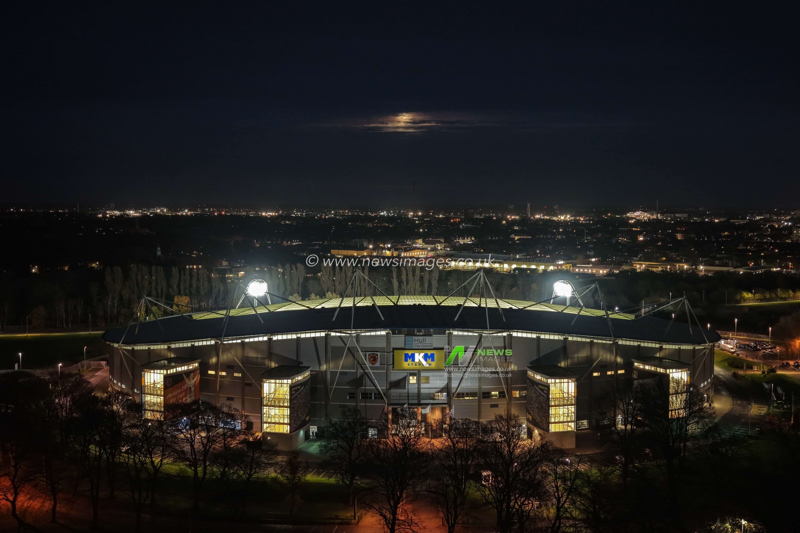 An aerial view of The MKM Stadium during the Sky Bet Championship match Hull City vs Middlesbrough at MKM Stadium, Hull, United Kingdom, 5th December 2025

(Photo by Mark Cosgrove/News Images)

*** GER AUT SUI OUT ***