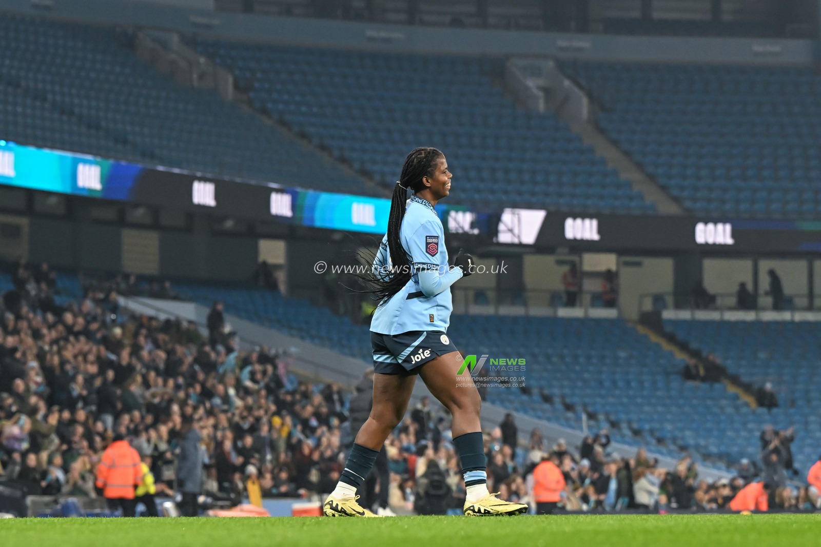 Khadija Shaw of Manchester City Women celebrates her goal to make it 2-0 Manchester City during the Barclays Women's Super League match Manchester City Women vs Tottenham Hotspurâ€™s Women at Etihad Stadium, Manchester, United Kingdom, 8th November 2024

(Photo by Cody Froggatt/News Images)