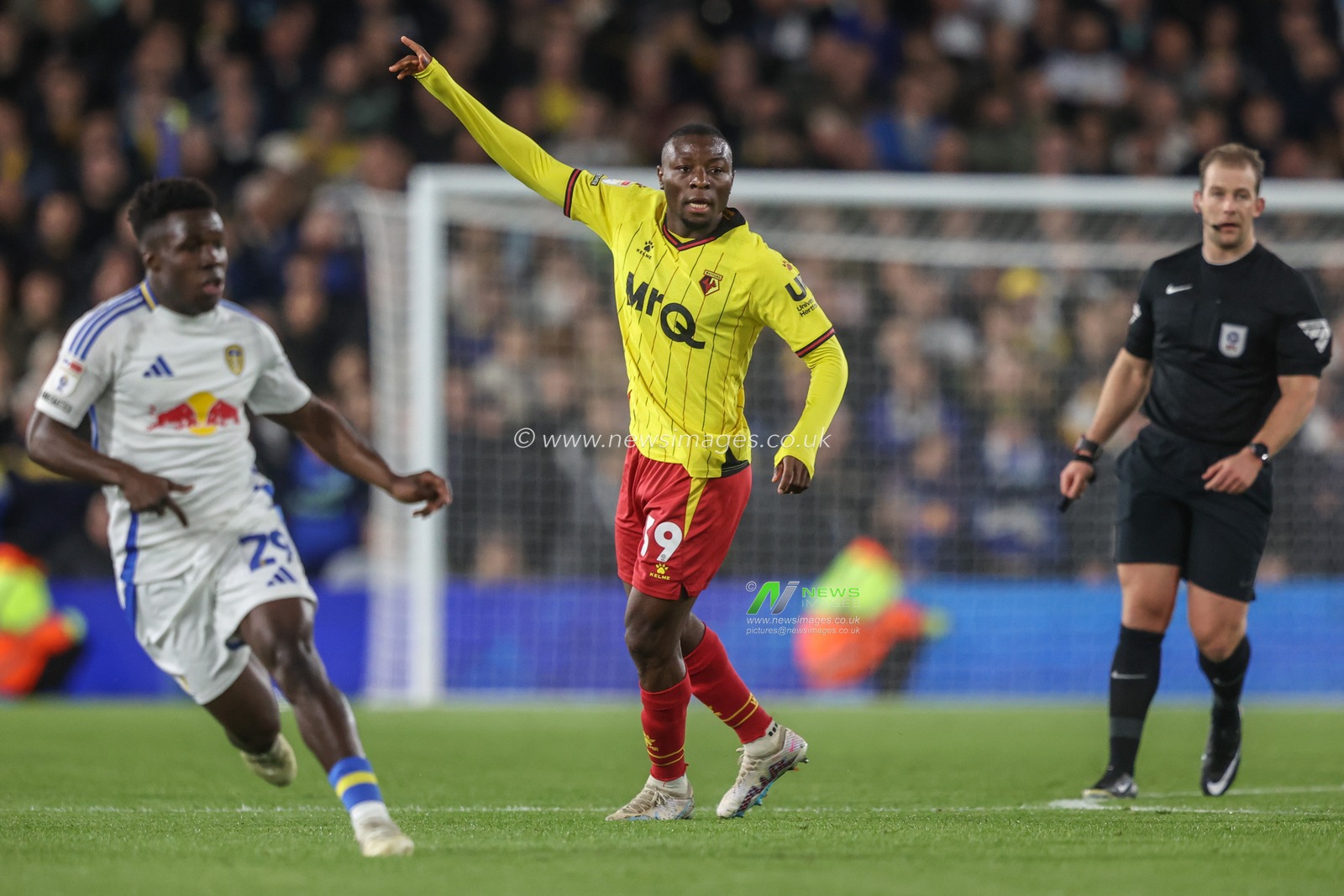Edo Kayembe of Watford gives his team instructions during the Sky Bet Championship match Leeds United vs Watford at Elland Road, Leeds, United Kingdom, 22nd October 2024

(Photo by Alfie Cosgrove/News Images)