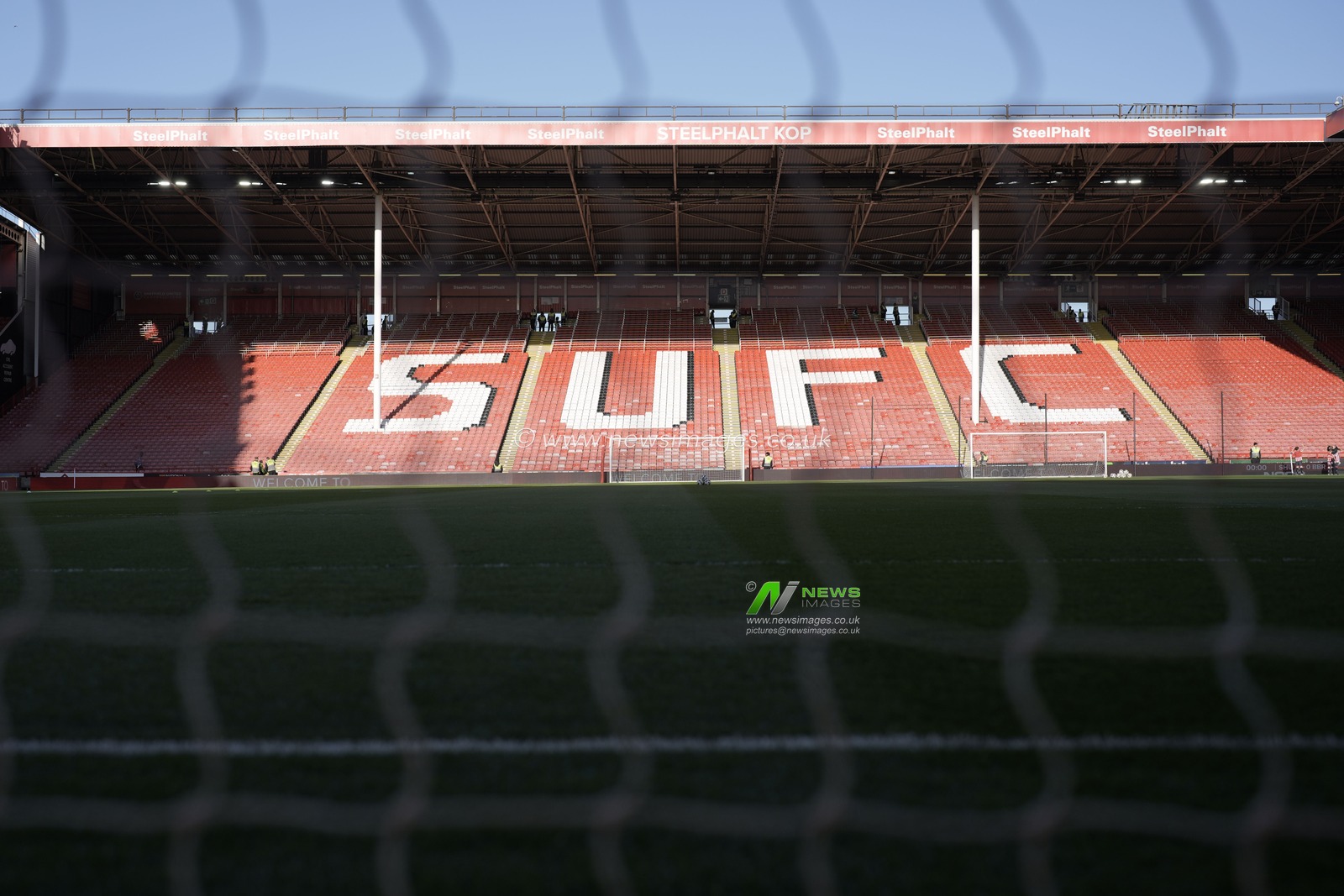 A general view of the pitch and stands during the Sky Bet Championship match Sheffield United vs Blackburn Rovers at Bramall Lane, Sheffield, United Kingdom on 22 April 2026

(Photo by Maynard Manyowa/News Images)