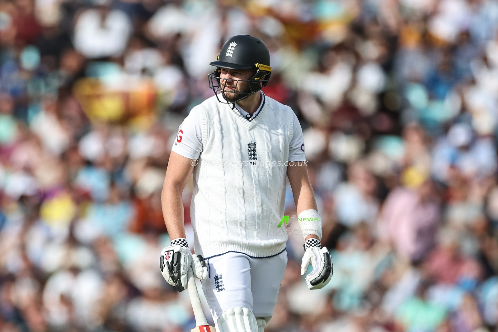 Gus Atkinson of England leaves the field after been bowled LBW by Milan Rathnayake of Sri Lanka during the 3rd Rothesay Test Match Day Three England v Sri Lanka at The Kia Oval, London, United Kingdom, 8th September 2024

(Photo by Mark Cosgrove/News Images)