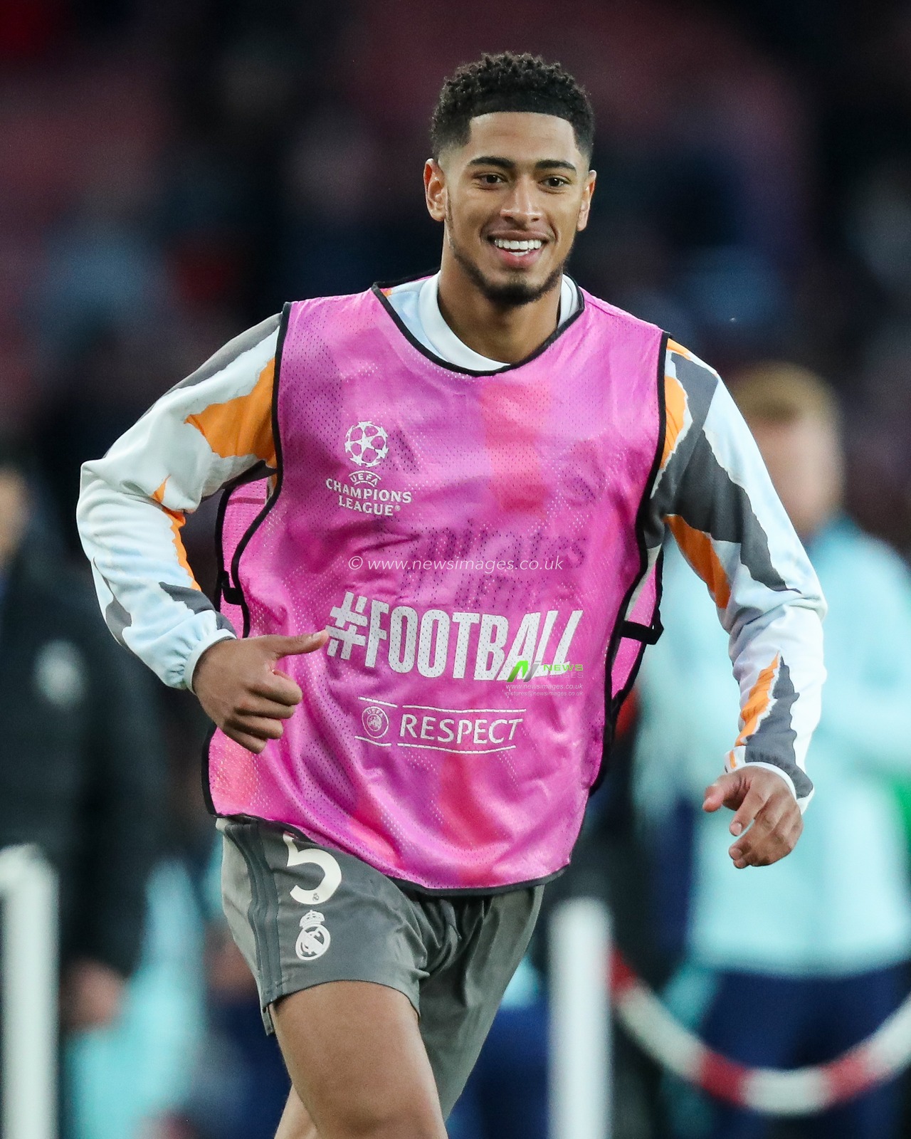 Jude Bellingham of Real Madrid warms up prior to the UEFA Champions League Quarter-finals match Arsenal vs Real Madrid at Emirates Stadium, London, United Kingdom, 8th April 2025

(Photo by Izzy Poles/News Images)