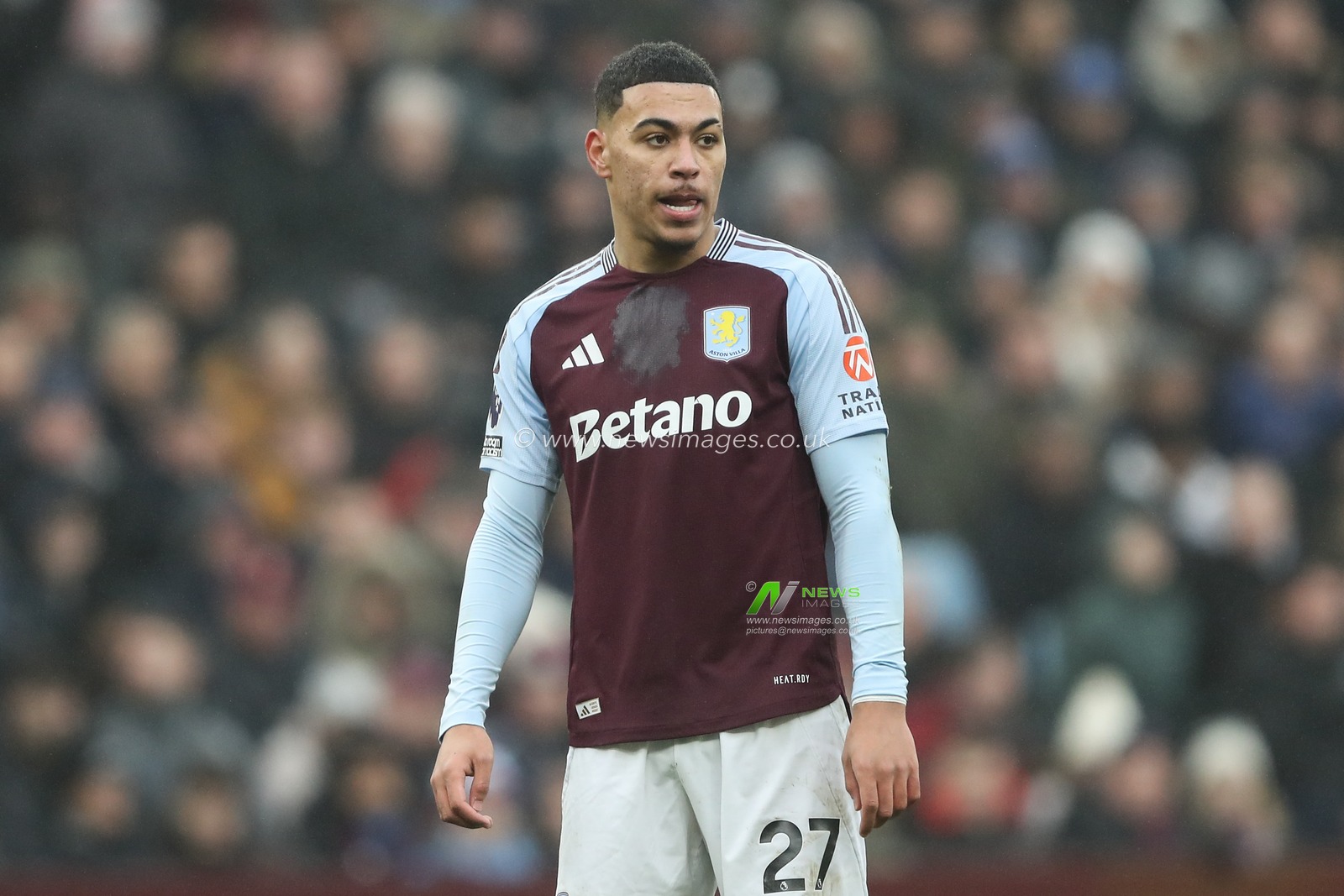 Morgan Rogers of Aston Villa during the Premier League match Aston Villa vs Ipswich Town at Villa Park, Birmingham, United Kingdom, 15th February 2025

(Photo by Gareth Evans/News Images)