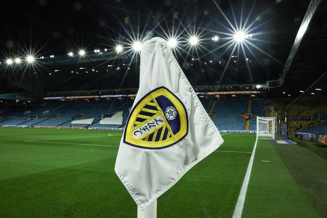 The LUFC corner flag during the Sky Bet Championship match Leeds United vs Middlesbrough at Elland Road, Leeds, United Kingdom, 10th December 2024

(Photo by Mark Cosgrove/News Images)