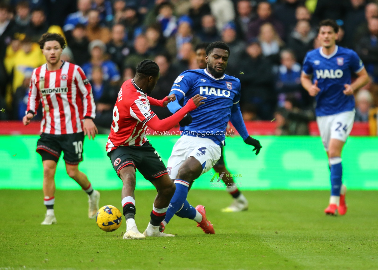 Cedric Kipre of Ipswich Town and Femi Seriki of Sheffield United battle for the ball during the Sky Bet Championship match Sheffield United vs Ipswich Town at Bramall Lane, Sheffield, United Kingdom, 24th January 2026

(Photo by Richard Bierton/News Images)