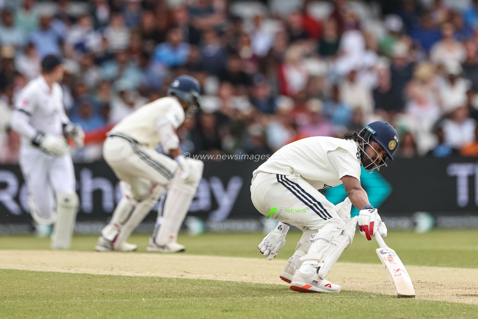 KL Rahul of India reaches for the crease during the 1st Rothesay Test Match, Day 3 England vs India at Headingley Cricket Ground, Leeds, United Kingdom, 22nd June 2025

(Photo by Mark Cosgrove/News Images)