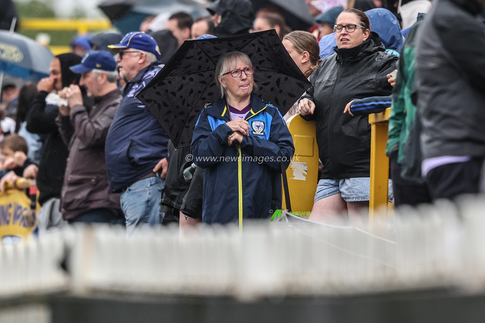 Warrington fans during the Betfred Super League round 19 match Castleford Tigers vs Warrington Wolves at The Mend-A-Hose Jungle, Castleford, United Kingdom, 20th July 2025

(Photo by Alfie Cosgrove/News Images)