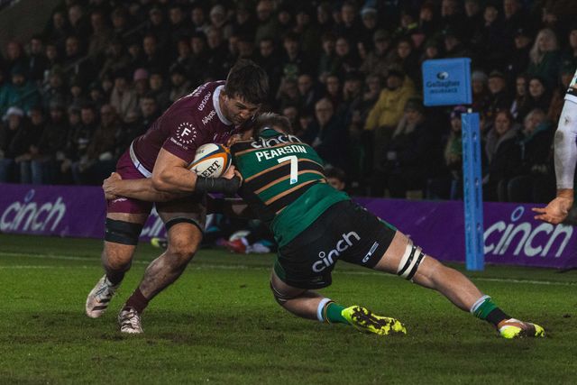 Tom Curry of Sale Sharks during the Gallagher Premiership match Northampton Saints vs Sale Sharks at Cinch Stadium at Franklin's Gardens, Northampton, United Kingdom, 20th December 2025

(Photo by Craig Evans/News Images)

*** GER AUT SUI OUT ***