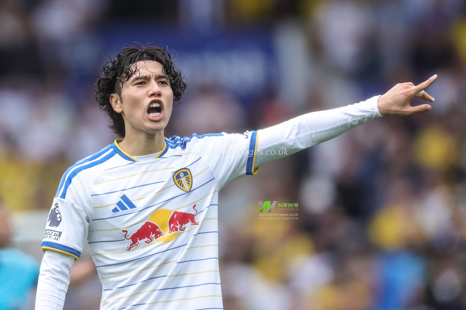 Ao Tanaka of Leeds United gives his team instructions during the Premier League match Leeds United vs Brentford at Elland Road, Leeds, United Kingdom on 30 August 2026

(Photo by Mark Cosgrove/News Images)