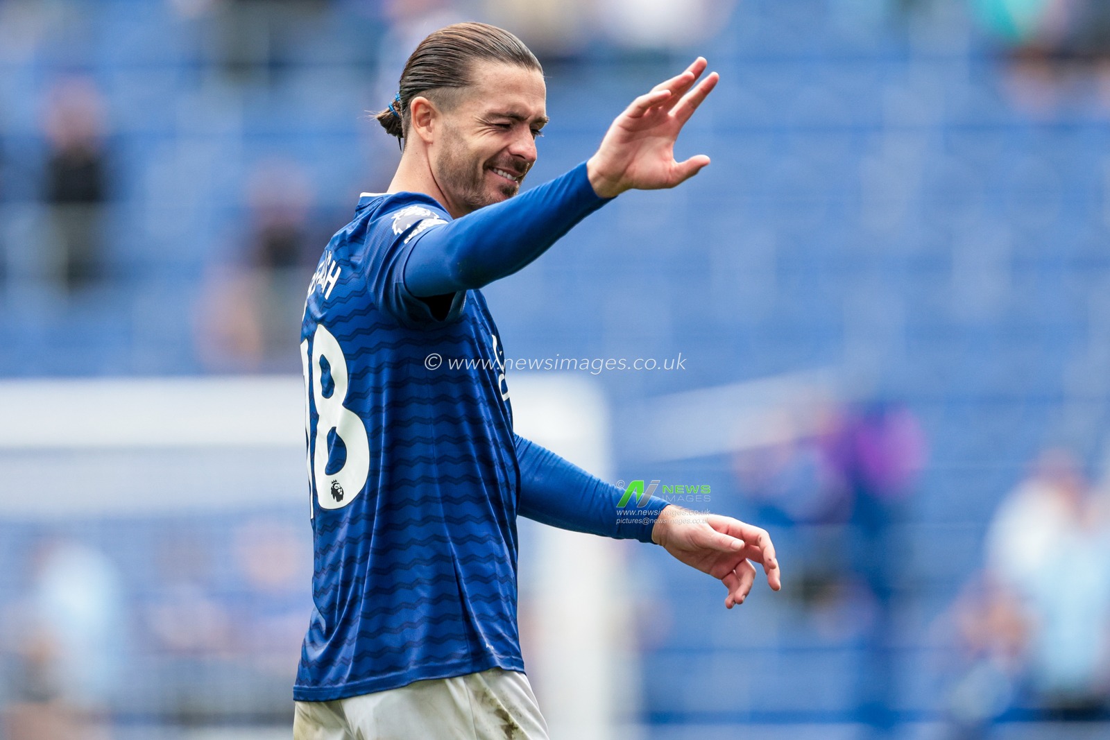 Jack Grealish of Everton acknowledges the fans after the teams victory following the Premier League match Everton vs Brighton and Hove Albion at Hill Dickinson Stadium, Liverpool, United Kingdom, 24th August 2025

(Photo by Mark Cosgrove/News Images)