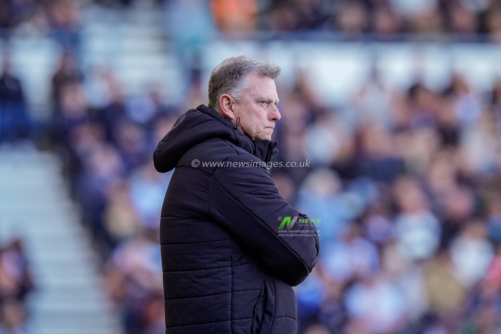 Mark Robins manager of Stoke City looks on during the Sky Bet Championship match Derby County vs Stoke City at Pride Park Stadium, Derby, United Kingdom on 06 April 2026

(Photo by Maynard Manyowa/News Images)