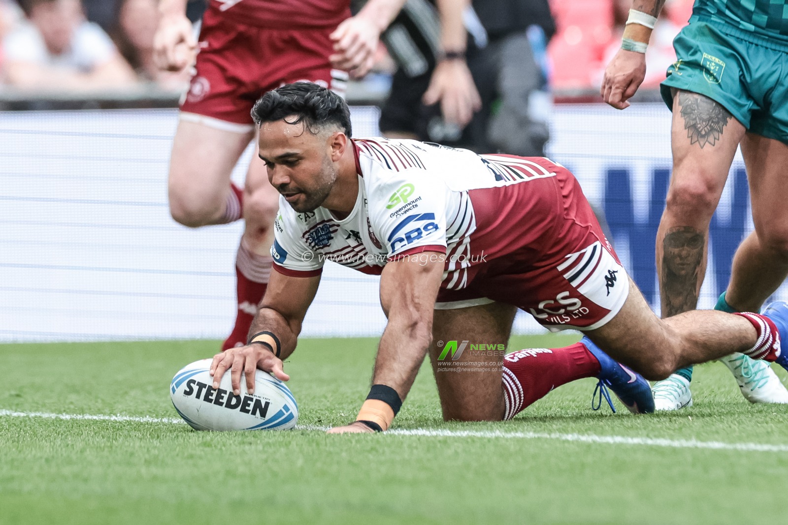 Bevan French of Wigan Warriors goes over for a try during the Betfred Challenge Cup Final match Wigan Warriors vs Hull KR at Wembley Stadium, London, United Kingdom on 30 May 2026

(Photo by Mark Cosgrove/News Images)