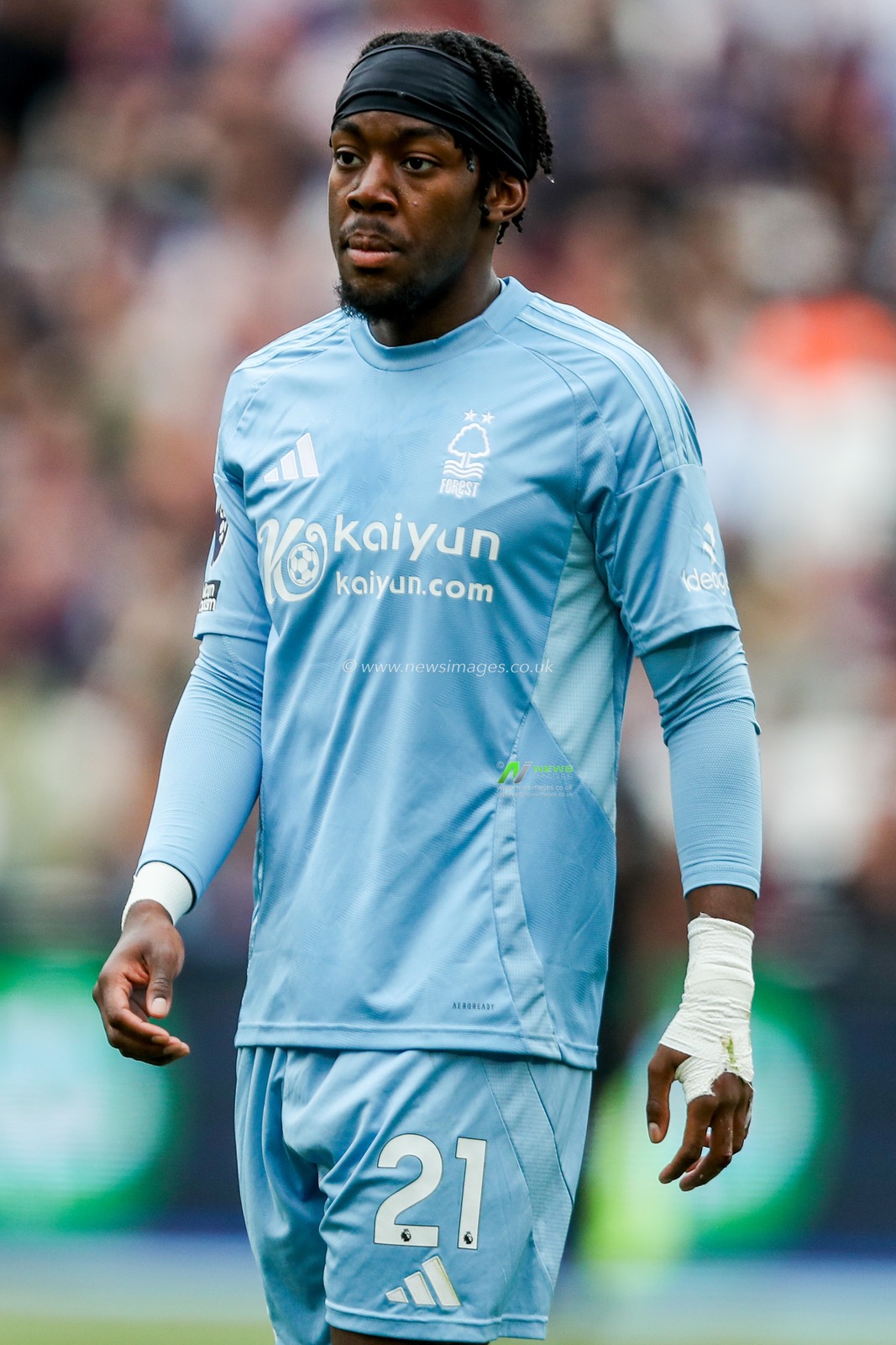 Anthony Elanga of Nottingham Forest looks on during the Premier League match West Ham United vs Nottingham Forest at London Stadium, London, United Kingdom, 18th May 2025

(Photo by Izzy Poles/News Images)