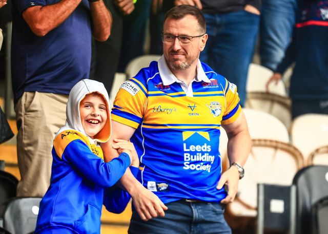 Leeds Rhinos fans during the Betfred Super League Round 24 match Hull FC vs Leeds Rhinos at MKM Stadium, Hull, United Kingdom, 30th August 2025

(Photo by Richard Bierton/News Images)