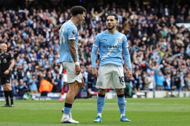 Rayan Cherki of Manchester City celebrates his goal to make it 1-0 during the Premier League match Manchester City vs Arsenal at Etihad Stadium, Manchester, United Kingdom on 19 April 2026

(Photo by Mark Cosgrove/News Images)