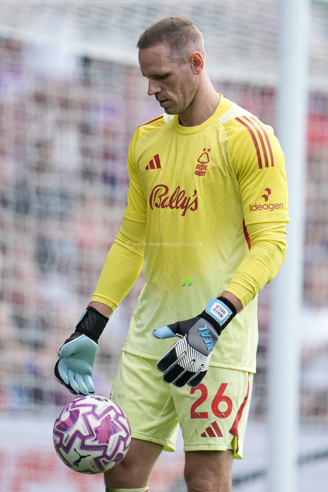 Matz Sels of Nottingham Forest during the Premier League match Crystal Palace vs Nottingham Forest at Selhurst Park, London, United Kingdom, 24th August 2025

(Photo by Harvey Murphy/News Images)