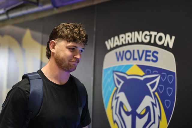 Jordan Crowther of Warrington Wolves arrives during the Betfred Super League round 9 match Warrington Wolves vs Wigan Warriors at The Halliwell Jones Stadium, Warrington, United Kingdom on 24 April 2026

(Photo by Mark Cosgrove/News Images)