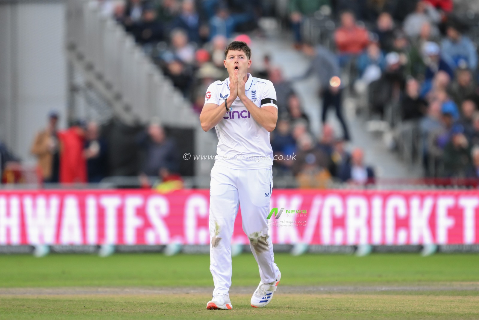 Matthew Potts of England reacts to a drop catch during the England Men v Sri Lanka 1st Rothesay Test Match Day 3 at Old Trafford, Manchester, United Kingdom, 23rd August 2024

(Photo by Craig Thomas/News Images)