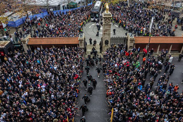 New Zealand players arrive during the Quilter Nations Series 2025 match England vs New Zealand at Allianz Stadium, Twickenham, United Kingdom, 15th November 2025

(Photo by Mark Cosgrove/News Images)

*** GER AUT SUI OUT ***