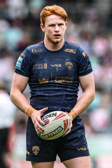 Jonny Vaughan of Salford Red Devils during pre-game warm up during the Betfred Super League round 16 match St Helens vs Salford Red Devils at Totally Wicked Stadium, St Helens, United Kingdom, 29th June 2025

(Photo by Alfie Cosgrove/News Images)