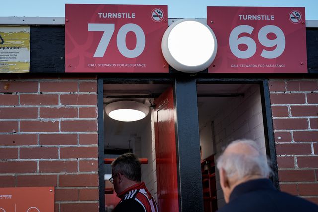 Sheffield fans go through the turnstiles during the Sky Bet Championship match Sheffield United vs Blackburn Rovers at Bramall Lane, Sheffield, United Kingdom on 22 April 2026

(Photo by Maynard Manyowa/News Images)