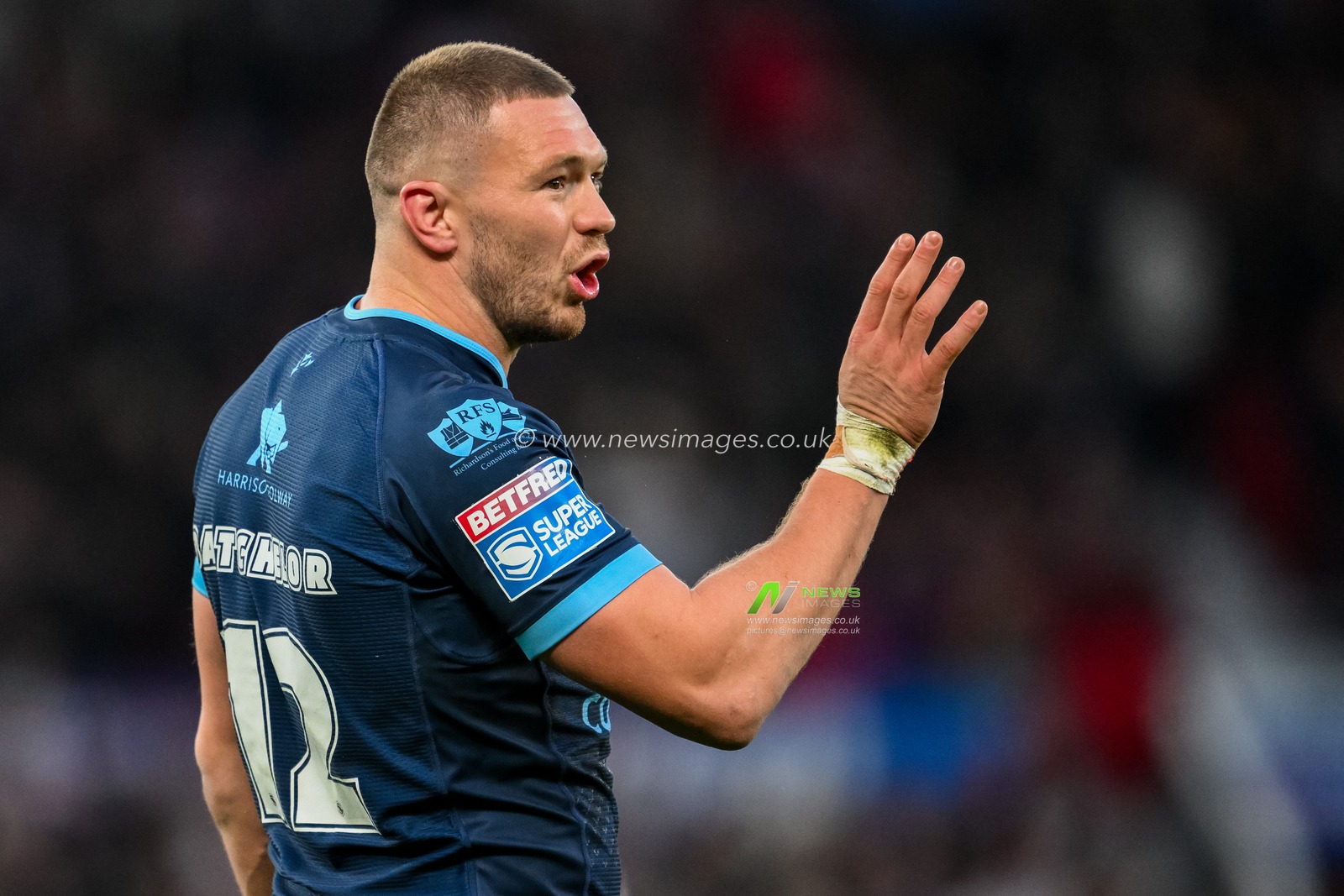 James Batchelor of Hull KR gives the team instructions during the Betfred Super League Grand Final match Wigan Warriors vs Hull KR at Old Trafford, Manchester, United Kingdom, 12th October 2024

(Photo by Craig Thomas/News Images)