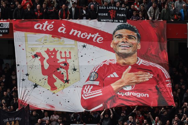 Ate a more Casemiro of Manchester United flag during the Premier League match Manchester United vs Nottingham Forest at Old Trafford, Manchester, United Kingdom on 17 May 2026

(Photo by Mark Cosgrove/News Images)