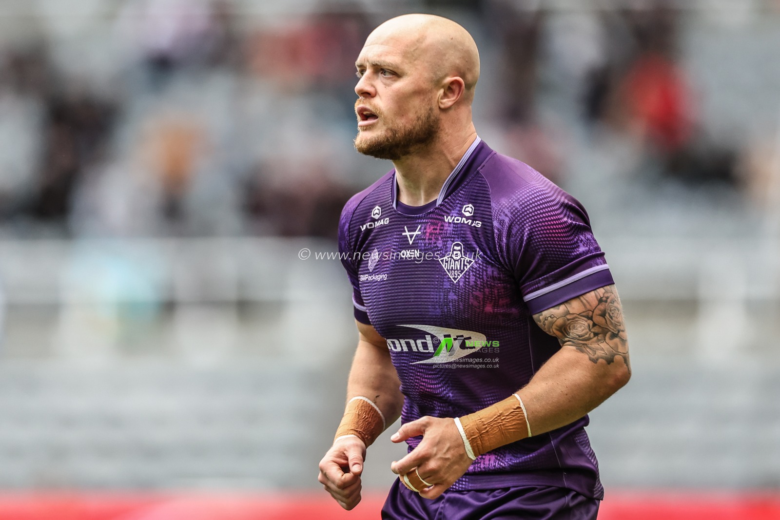 Adam Swift of Huddersfield Giants during the Betfred Magic Weekend 2025 match Huddersfield Giants vs Hull FC at St. James's Park, Newcastle, United Kingdom, 4th May 2025

(Photo by Mark Cosgrove/News Images)