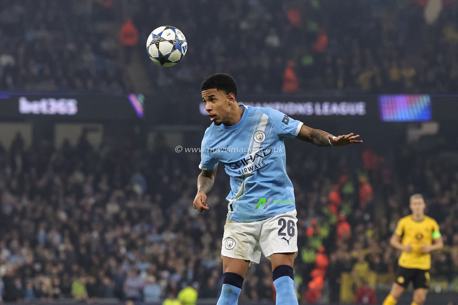 Savinho of Manchester City jumps up to win the high ball during the UEFA Champions League Matchday 4 of 8 Manchester City vs Borussia Dortmund at the City of Manchester Stadium, Manchester, United Kingdom, 5th November 2025

(Photo by Mark Cosgrove/News Images)

*** GER AUT SUI OUT ***