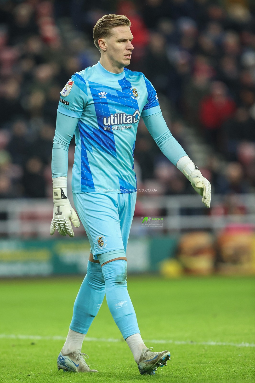 Thomas Kaminski of Luton Town during the Sky Bet Championship match Sunderland vs Luton Town at Stadium Of Light, Sunderland, United Kingdom, 12th February 2025

(Photo by Alfie Cosgrove/News Images)