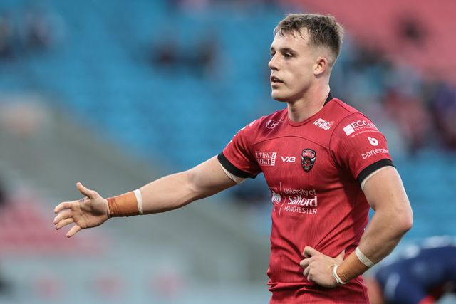Matty Foster of Salford Red Devils gives teams mates instructions during the Betfred Super League Round 20 Salford Red Devils vs Hull KR at Salford Community Stadium, Eccles, United Kingdom, 31st July 2025

(Photo by Mark Cosgrove/News Images)