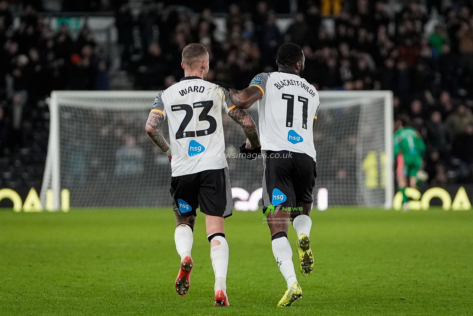 Joe Ward of Derby County  and Corey Blackett-Taylor of Derby County celebrate their team’s equalising goal that made it 1-1 during the Sky Bet Championship match Derby County vs Millwall at Pride Park Stadium, Derby, United Kingdom, 10th December 2025

(Photo by Maynard Manyowa/News Images)

*** GER AUT SUI OUT ***