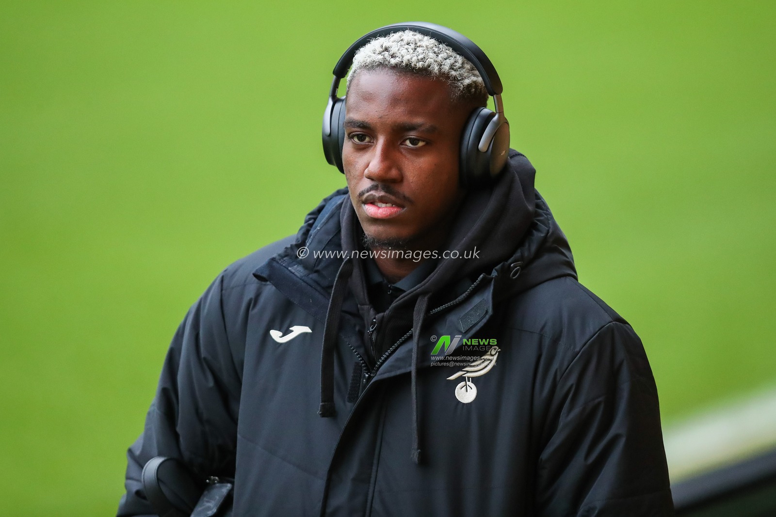 Jose Cordoba of Norwich City arrives at Carrow Road prior to during the Sky Bet Championship match Norwich City vs Burnley at Carrow Road, Norwich, United Kingdom, 15th December 2024

(Photo by Izzy Poles/News Images)