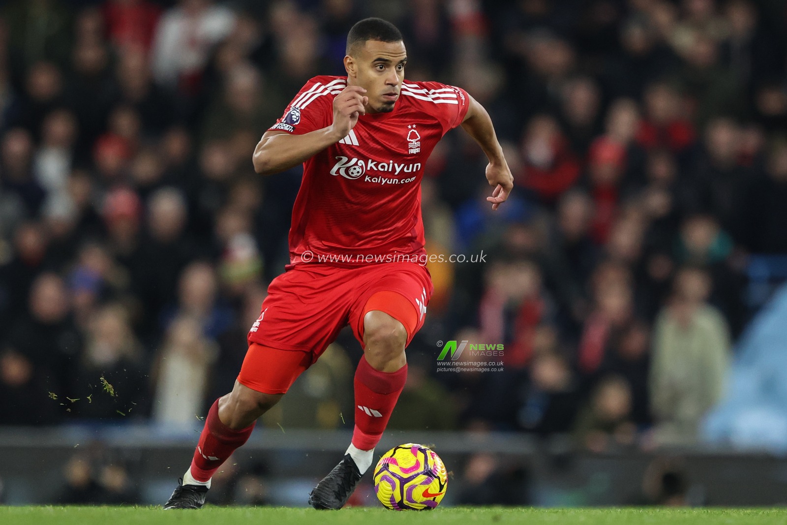 Murillo Santiago of Nottingham Forest during the Premier League match Manchester City vs Nottingham Forest at Etihad Stadium, Manchester, United Kingdom, 4th December 2024

(Photo by Alfie Cosgrove/News Images)