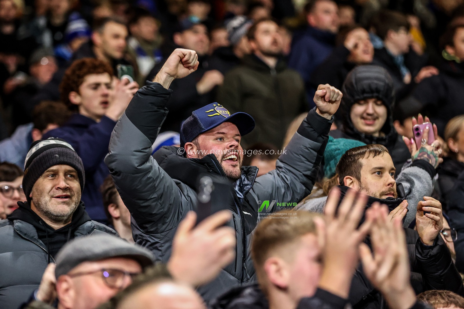 Everton fans celebrate the win during the Premier League match Nottingham Forest vs Everton at City Ground, Nottingham, United Kingdom, 30th December 2025

(Photo by Alfie Cosgrove/News Images)

*** GER AUT SUI OUT ***